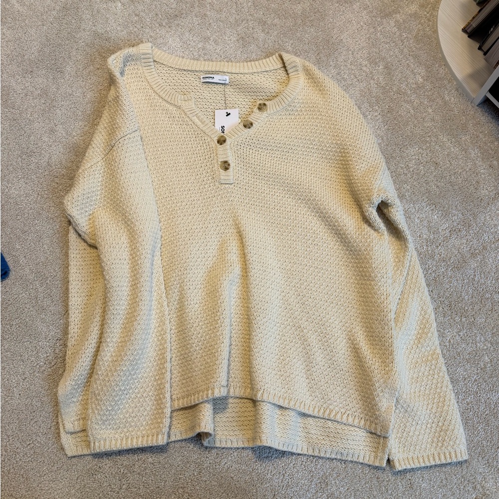 NWT Women's Cream Sweater